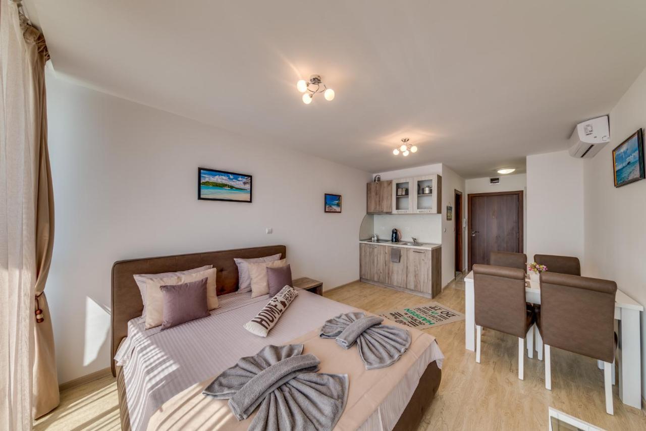 Apartcomplex Golden Bay Ravda Eksteriør billede