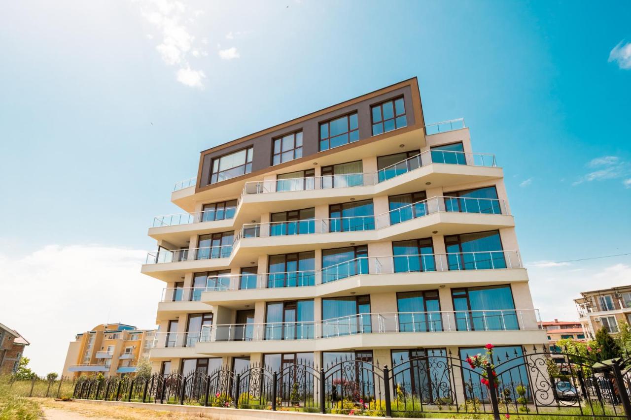 Apartcomplex Golden Bay Ravda Eksteriør billede