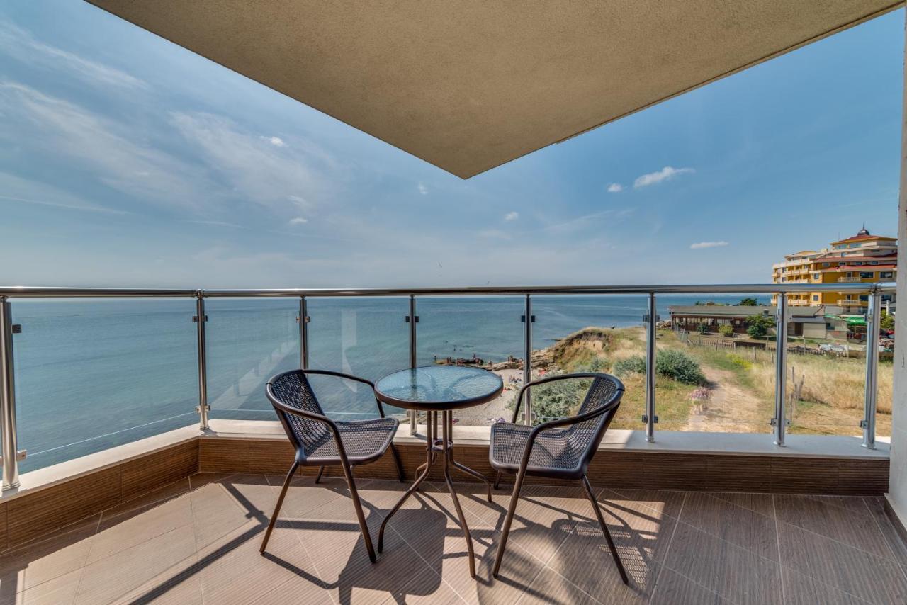 Apartcomplex Golden Bay Ravda Eksteriør billede