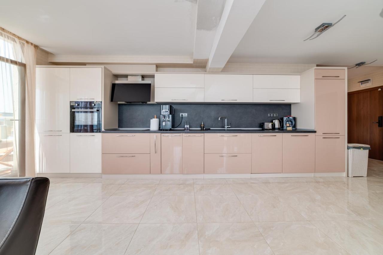 Apartcomplex Golden Bay Ravda Eksteriør billede