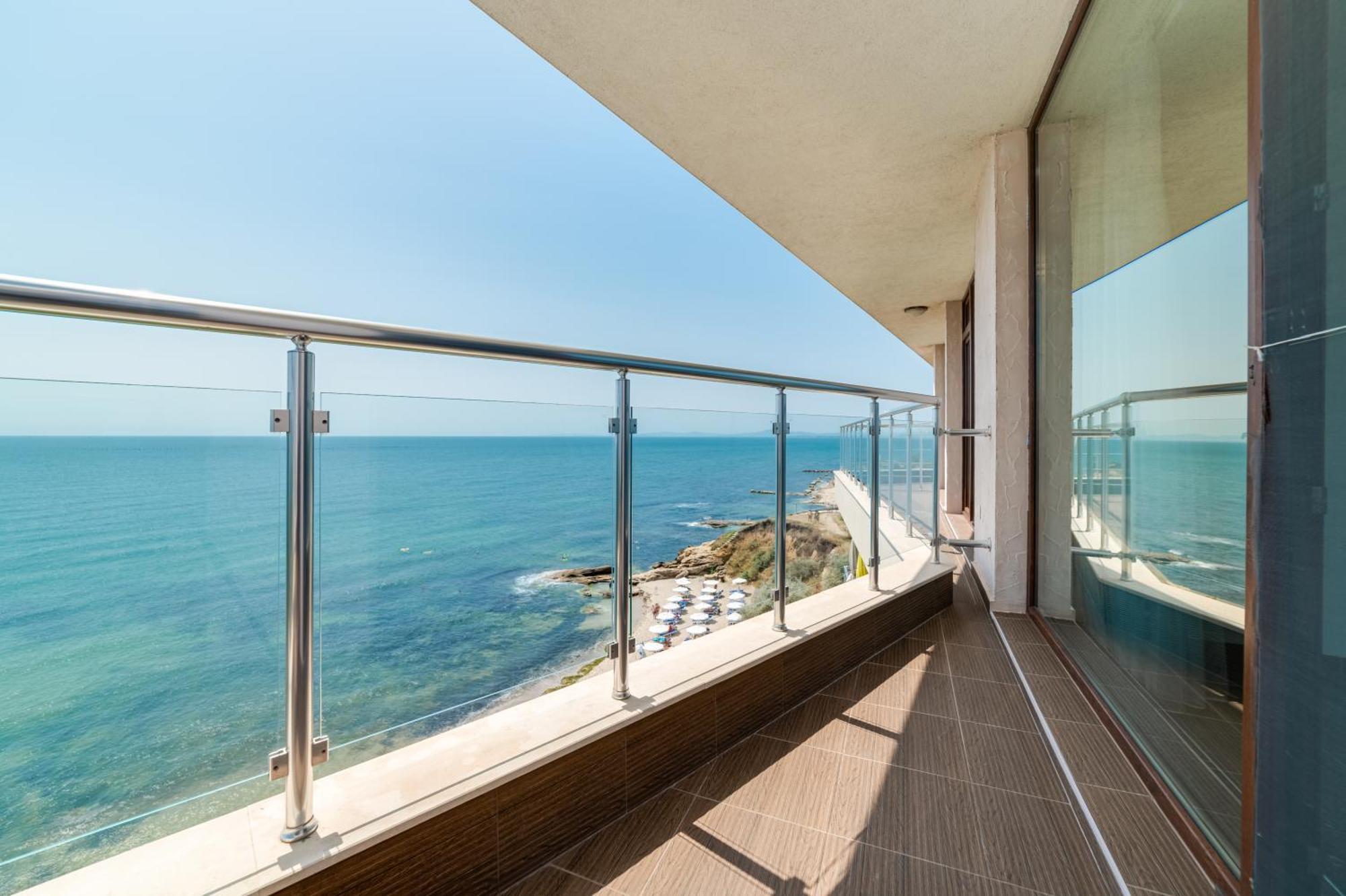 Apartcomplex Golden Bay Ravda Eksteriør billede
