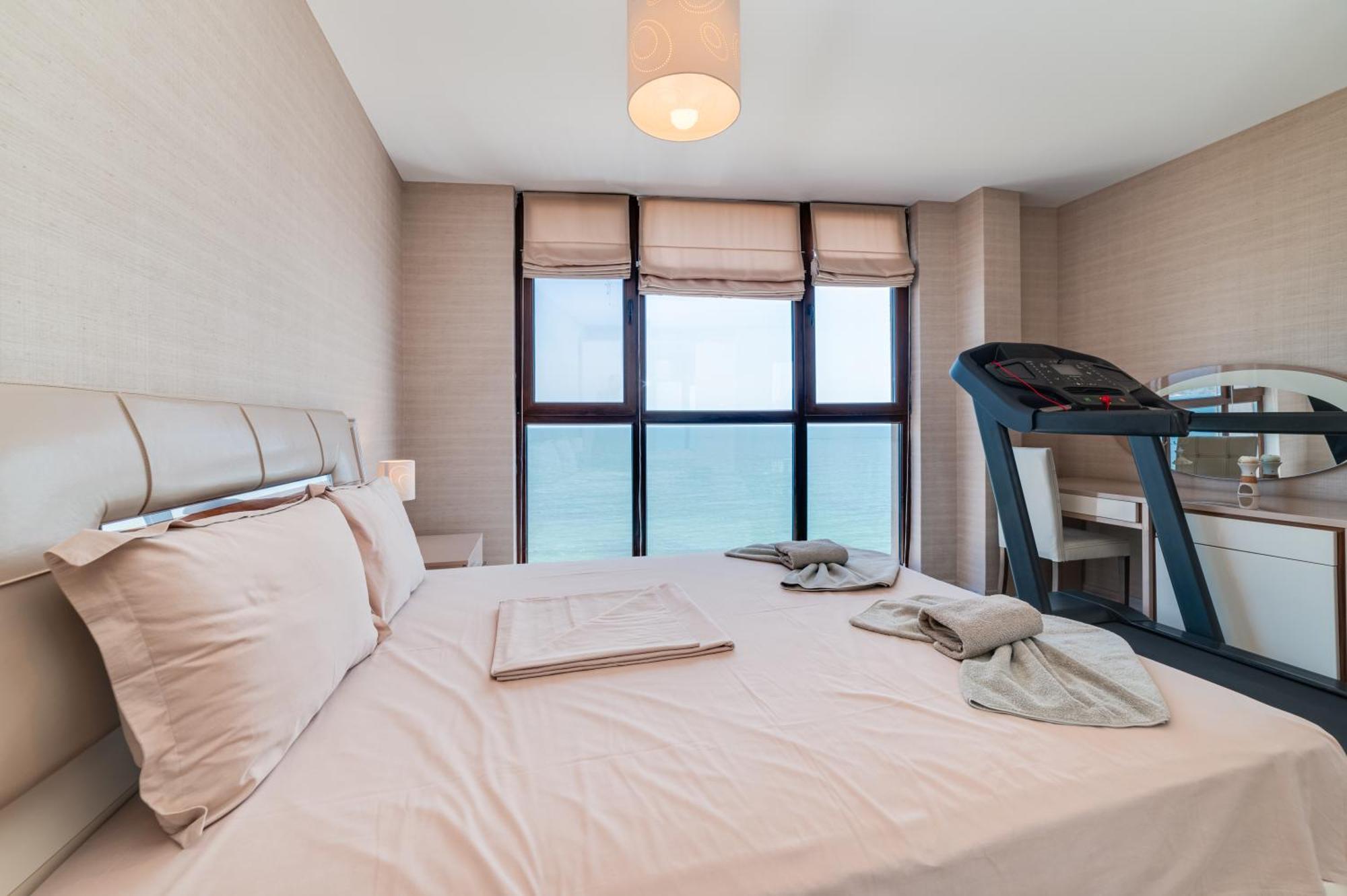 Apartcomplex Golden Bay Ravda Eksteriør billede